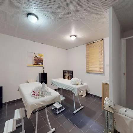 Appartement In With Pool & Sauna Orelle